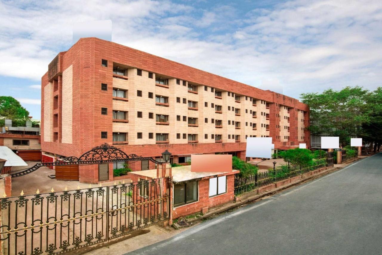 Hotel Abigail Goradia'S Shirdi Exteriör bild