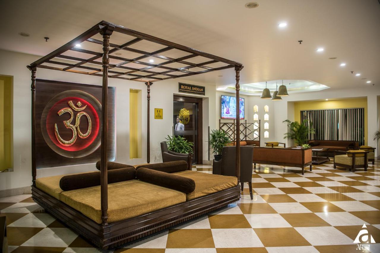 Hotel Abigail Goradia'S Shirdi Exteriör bild